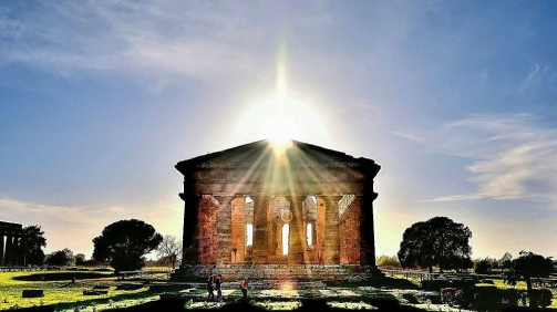 24042016_tempio-di-paestum-controluce_03